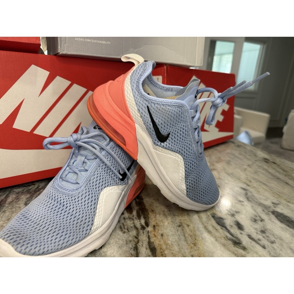 Nike Air Max Motion 2 Women's Running Sz 6